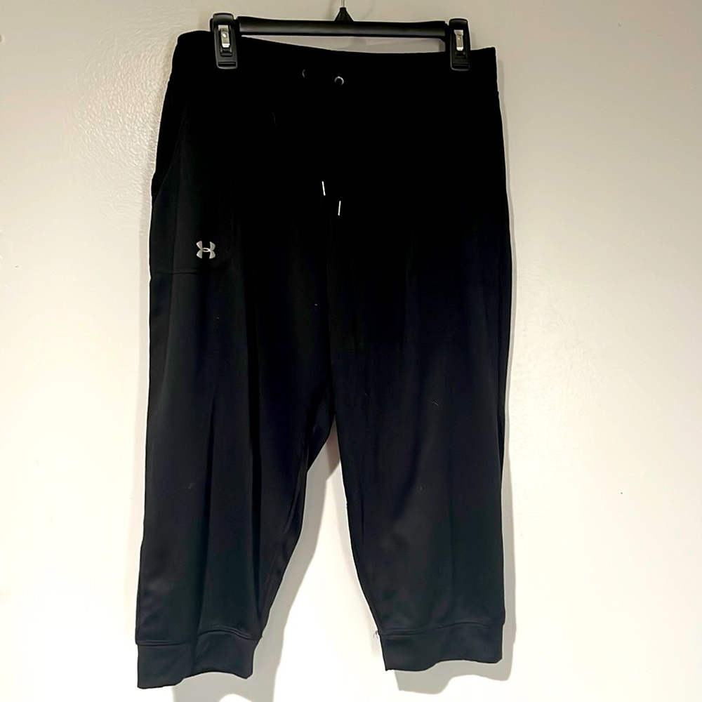 Underarmour capri sweats